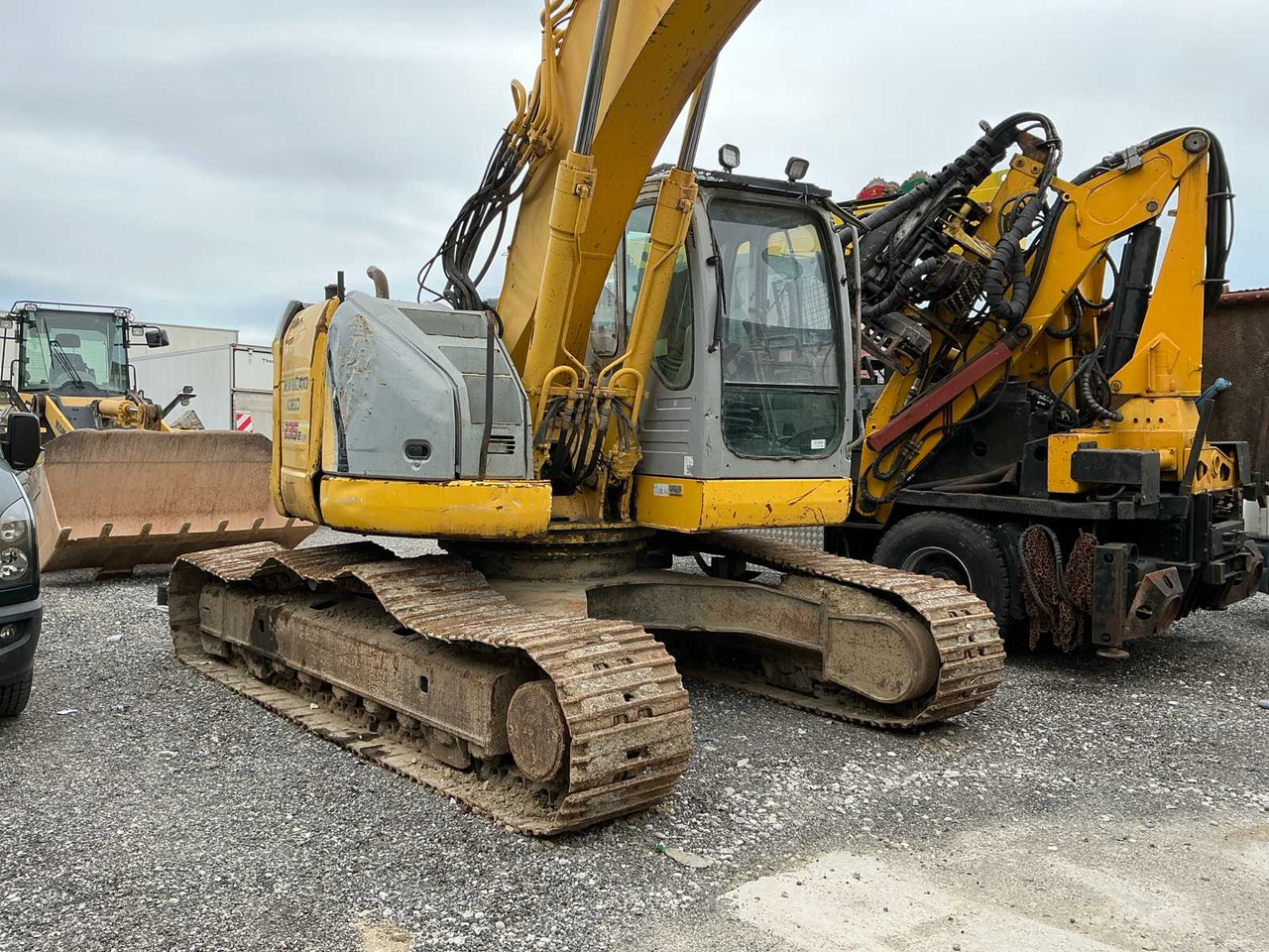 2009 NEW HOLLAND E235BSR-2 CRAWLER EXCAVATOR - Excavadora: foto 1 2009 NEW HOLLAND E235BSR-2 CRAWLER EXCAVATOR - Excavadora: foto 1