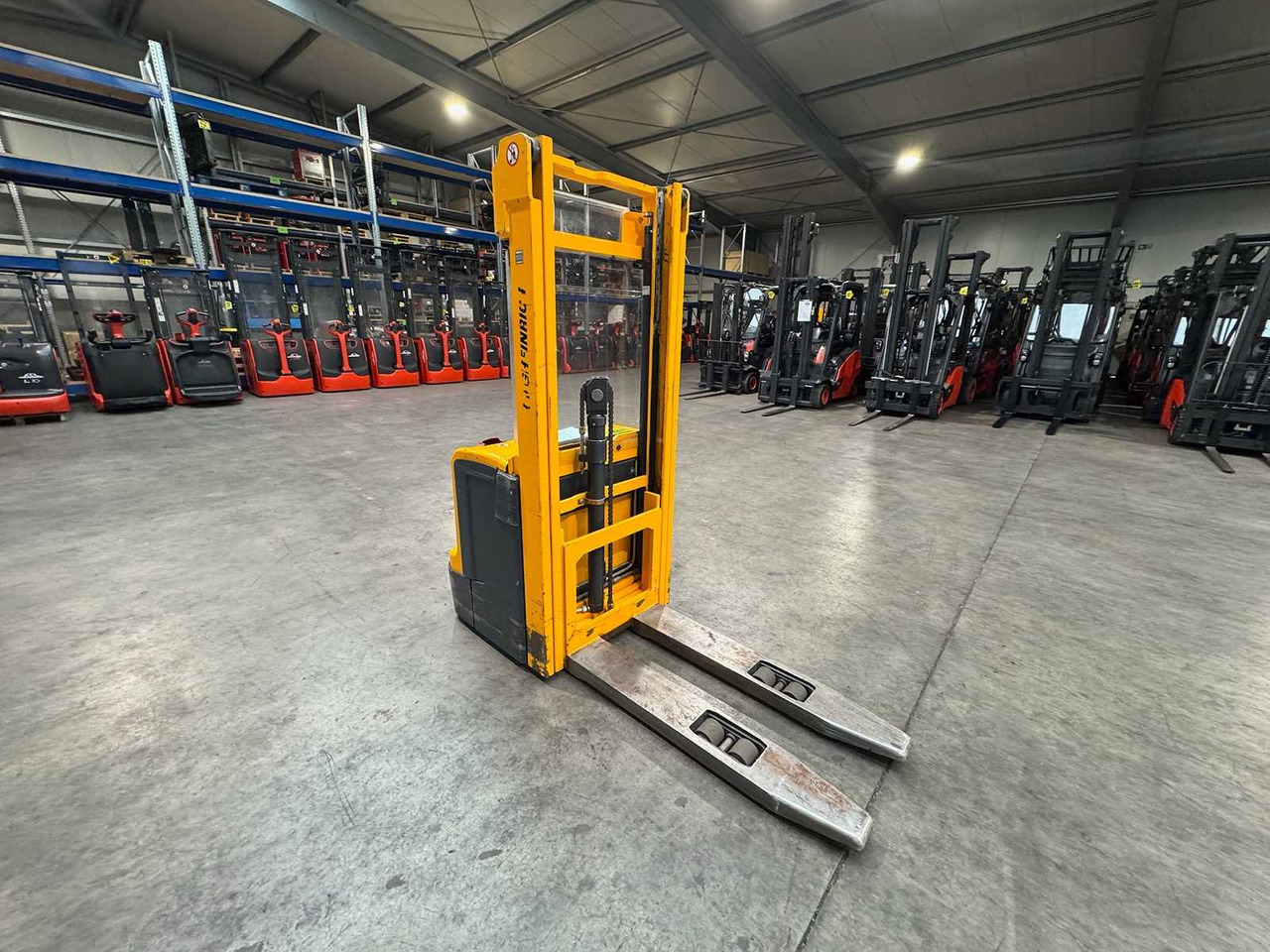 2011 SERVICE 09/2026 JUNGHEINRICH EJC220 2,000KG STACKER PALLET TRUCK ANT FREE LIFT - Carretilla elevadora: foto 3 2011 SERVICE 09/2026 JUNGHEINRICH EJC220 2,000KG STACKER PALLET TRUCK ANT FREE LIFT - Carretilla elevadora: foto 3