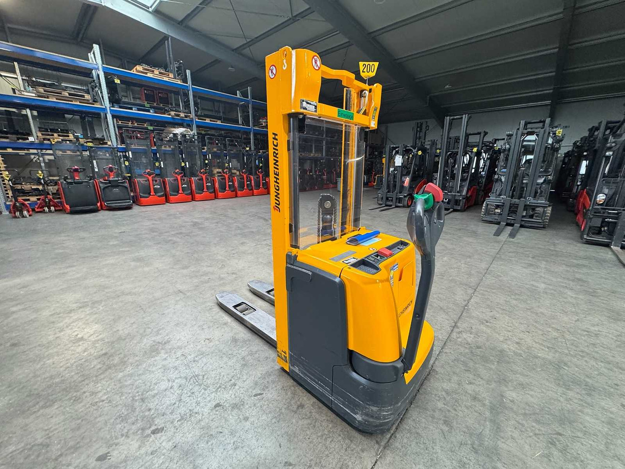 2013 JUNGHEINRICH EJC220 2,000KG STACKER PALLET TRUCK ANT FREE LIFT - Carretilla elevadora: foto 4 2013 JUNGHEINRICH EJC220 2,000KG STACKER PALLET TRUCK ANT FREE LIFT - Carretilla elevadora: foto 4