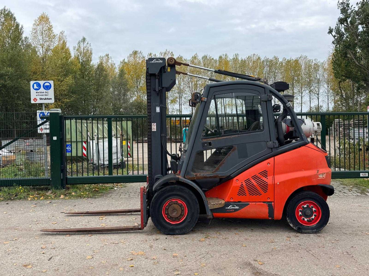 2014 LINDE H45T FORKLIFT - Carretilla elevadora: foto 5 2014 LINDE H45T FORKLIFT - Carretilla elevadora: foto 5