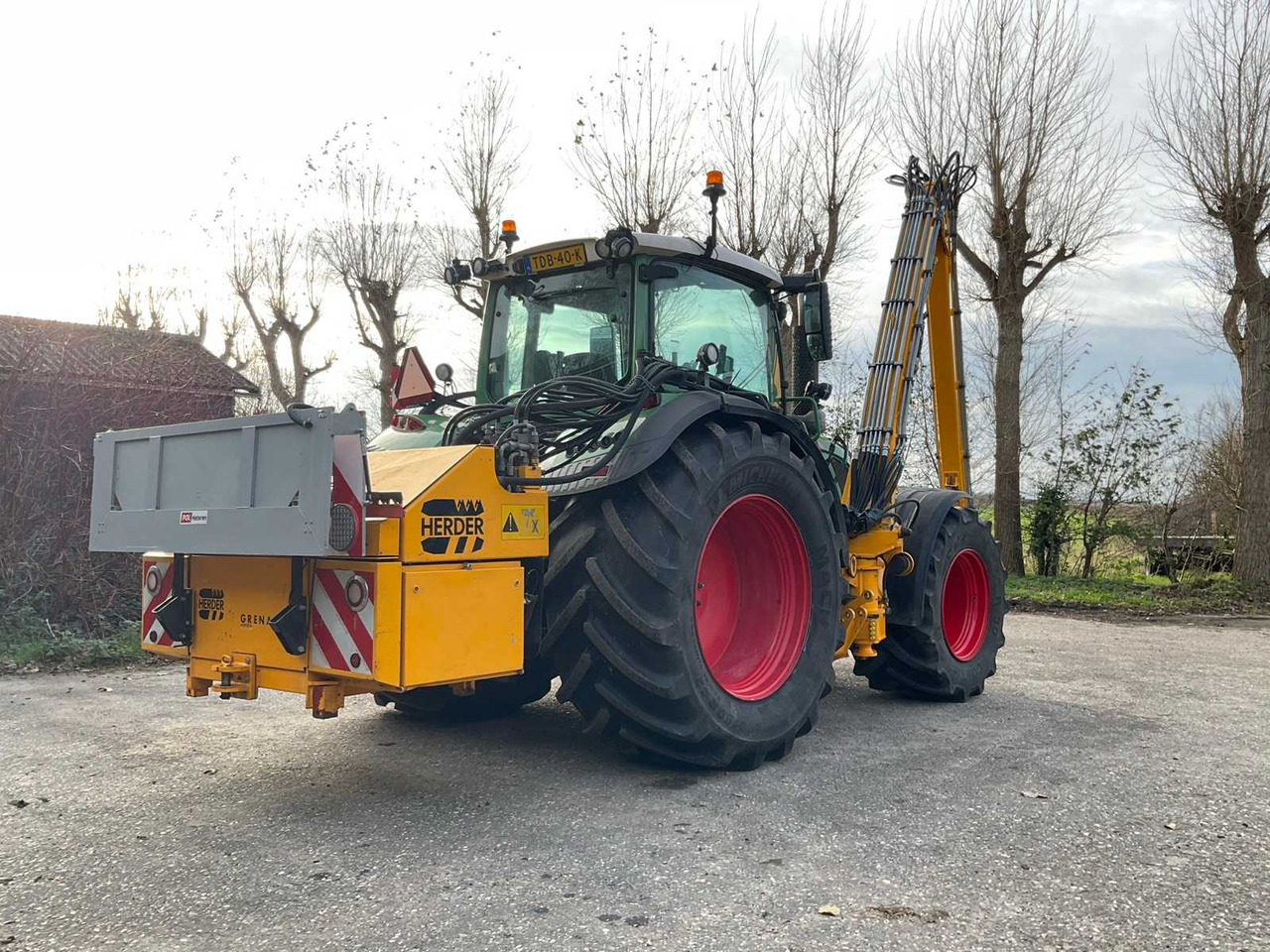 2015 FENDT 716 ALL-WHEEL DRIVE FARM TRACTOR - Tractor: foto 3 2015 FENDT 716 ALL-WHEEL DRIVE FARM TRACTOR - Tractor: foto 3