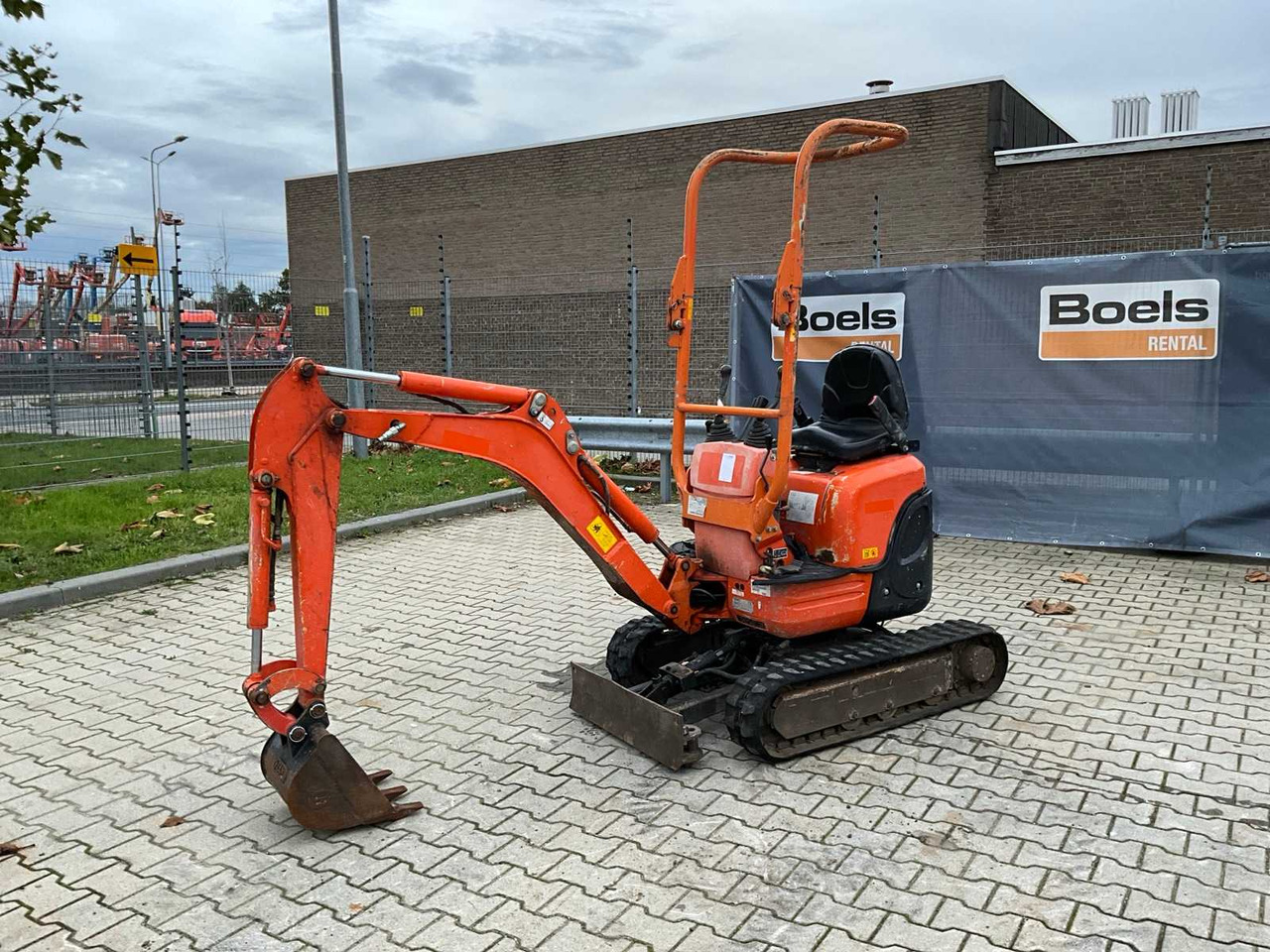 2016 KUBOTA U10-3 VHG MINI EXCAVATOR - Miniexcavadora: foto 1 2016 KUBOTA U10-3 VHG MINI EXCAVATOR - Miniexcavadora: foto 1