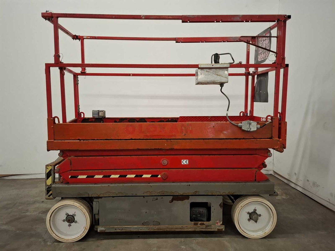 2016 SKYJACK SJ3220 AERIAL PLATFORM - Plataforma elevadora: foto 5 2016 SKYJACK SJ3220 AERIAL PLATFORM - Plataforma elevadora: foto 5