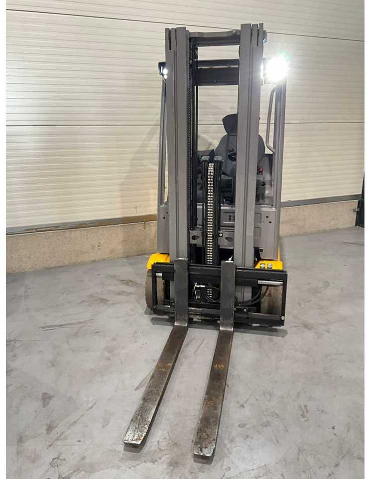 2017 JUNGHEINRICH EFG 216K FORKLIFT - Carretilla elevadora: foto 4 2017 JUNGHEINRICH EFG 216K FORKLIFT - Carretilla elevadora: foto 4