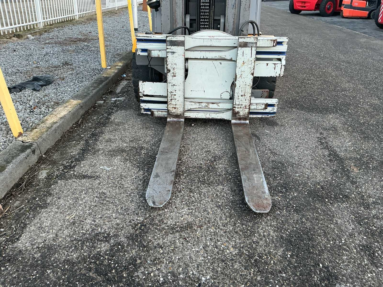 2017 JUNGHEINRICH EFG S40S FORKLIFT TRUCK - Carretilla elevadora: foto 2 2017 JUNGHEINRICH EFG S40S FORKLIFT TRUCK - Carretilla elevadora: foto 2