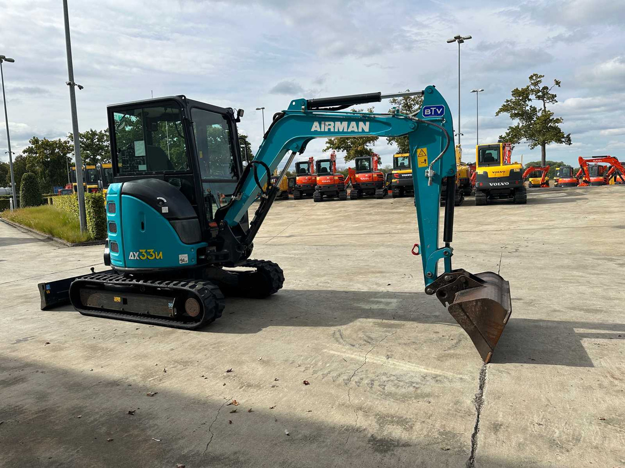 AIRMAN - 2023 - AX33U-7 - MIDI EXCAVATOR - Excavadora: foto 3 AIRMAN - 2023 - AX33U-7 - MIDI EXCAVATOR - Excavadora: foto 3