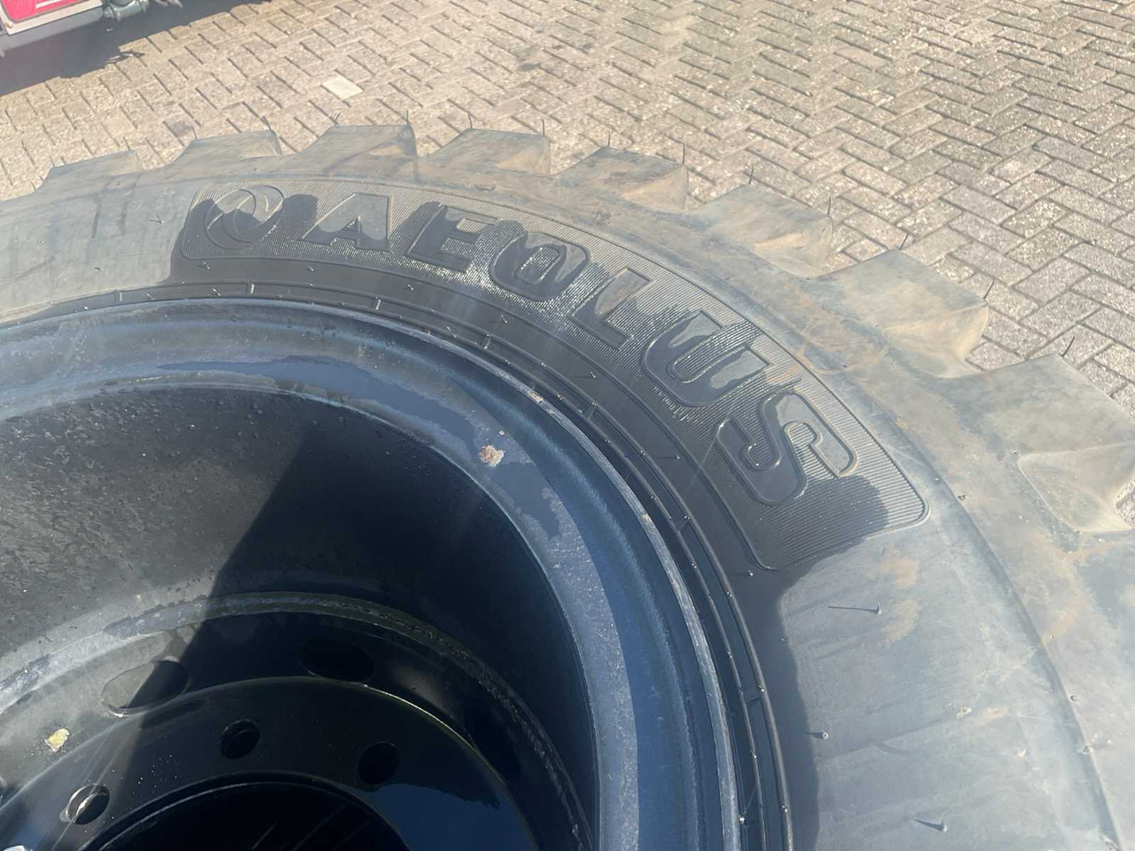 Aeolus Aex1 - Neumáticos y llantas para Tractor: foto 4 Aeolus Aex1 - Neumáticos y llantas para Tractor: foto 4