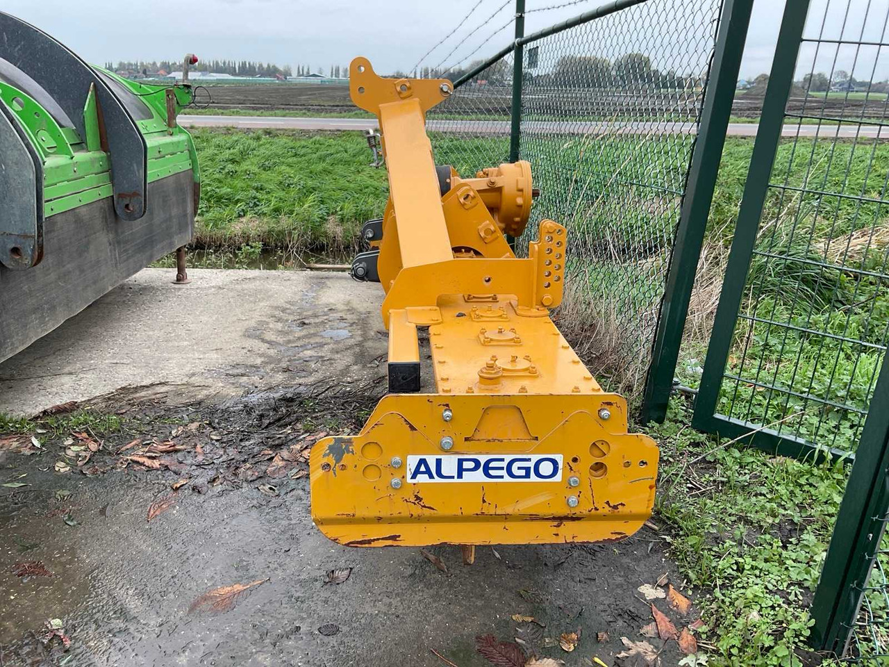 Alpego RMT 350 - Grada rotativa: foto 2 Alpego RMT 350 - Grada rotativa: foto 2