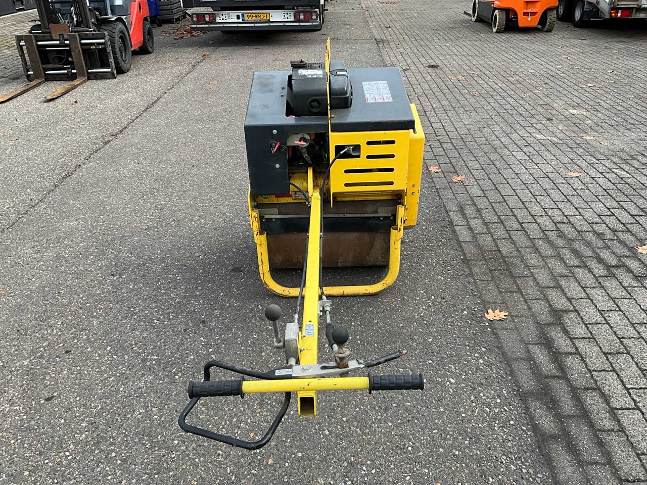 Bomag BW71E-2 - Compactador: foto 4 Bomag BW71E-2 - Compactador: foto 4