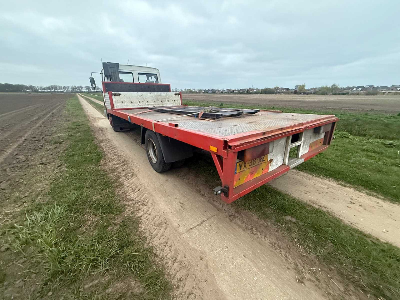 VOLVO - FL608-4X2-J 75 - TRUCK - 1993 - Camión: foto 5 VOLVO - FL608-4X2-J 75 - TRUCK - 1993 - Camión: foto 5