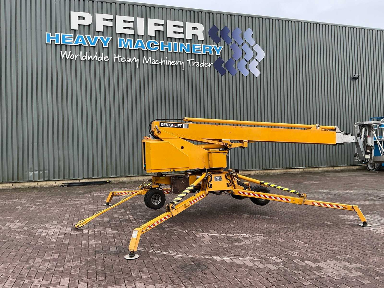 Denkalift DL22N - Plataforma elevadora: foto 1 Denkalift DL22N - Plataforma elevadora: foto 1