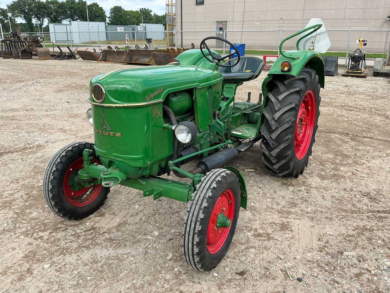 Deutz D30 luchtgekoeld - Tractor: foto 1 Deutz D30 luchtgekoeld - Tractor: foto 1