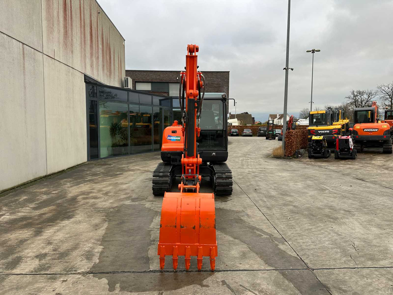 Doosan DX55-9C - Excavadora de cadenas: foto 2 Doosan DX55-9C - Excavadora de cadenas: foto 2