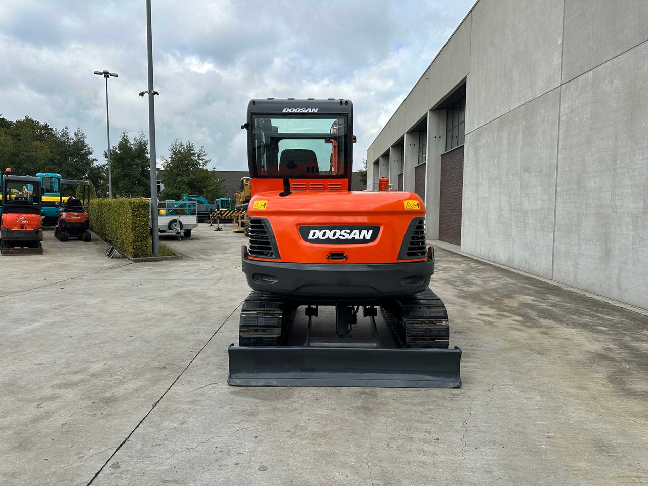 Doosan DX60 - Excavadora de cadenas: foto 5 Doosan DX60 - Excavadora de cadenas: foto 5