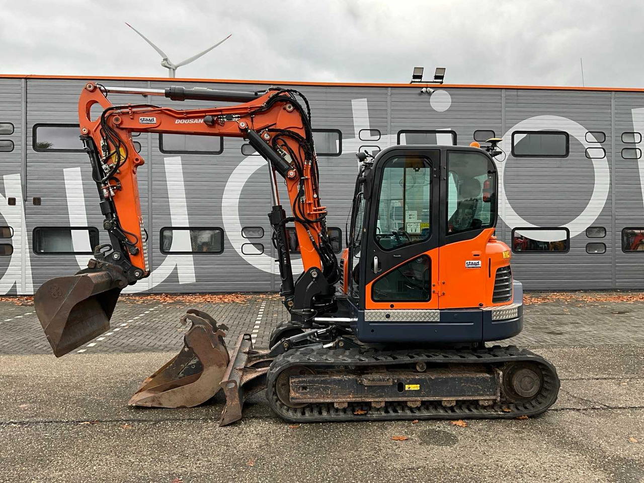 Doosan DX80R 2PC Boom Topcon X53i GPS Systeem - Excavadora de cadenas: foto 4 Doosan DX80R 2PC Boom Topcon X53i GPS Systeem - Excavadora de cadenas: foto 4