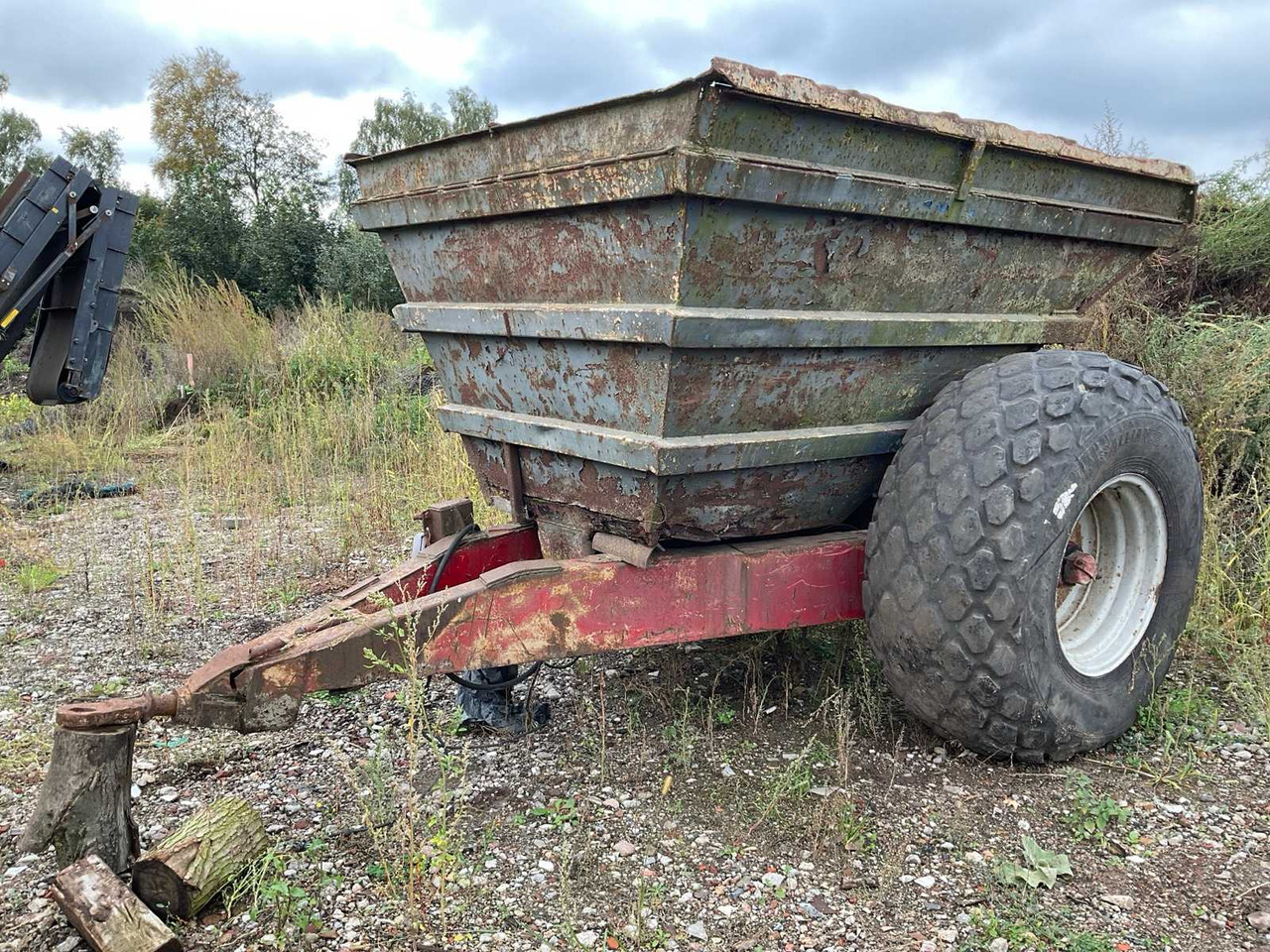 Dumper trailer - Remolque volquete agrícola: foto 1 Dumper trailer - Remolque volquete agrícola: foto 1