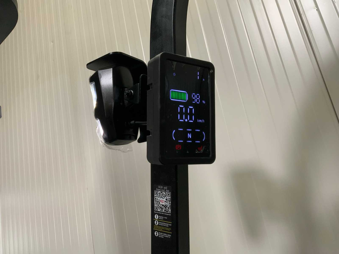 Carretilla elevadora EP - EFXZ-301-H - 4.8M TRIPLEX, LI-ION, FREE-LIFT, SIDE-SHIFT - FORKLIFT: foto 14 Carretilla elevadora EP - EFXZ-301-H - 4.8M TRIPLEX, LI-ION, FREE-LIFT, SIDE-SHIFT - FORKLIFT: foto 14