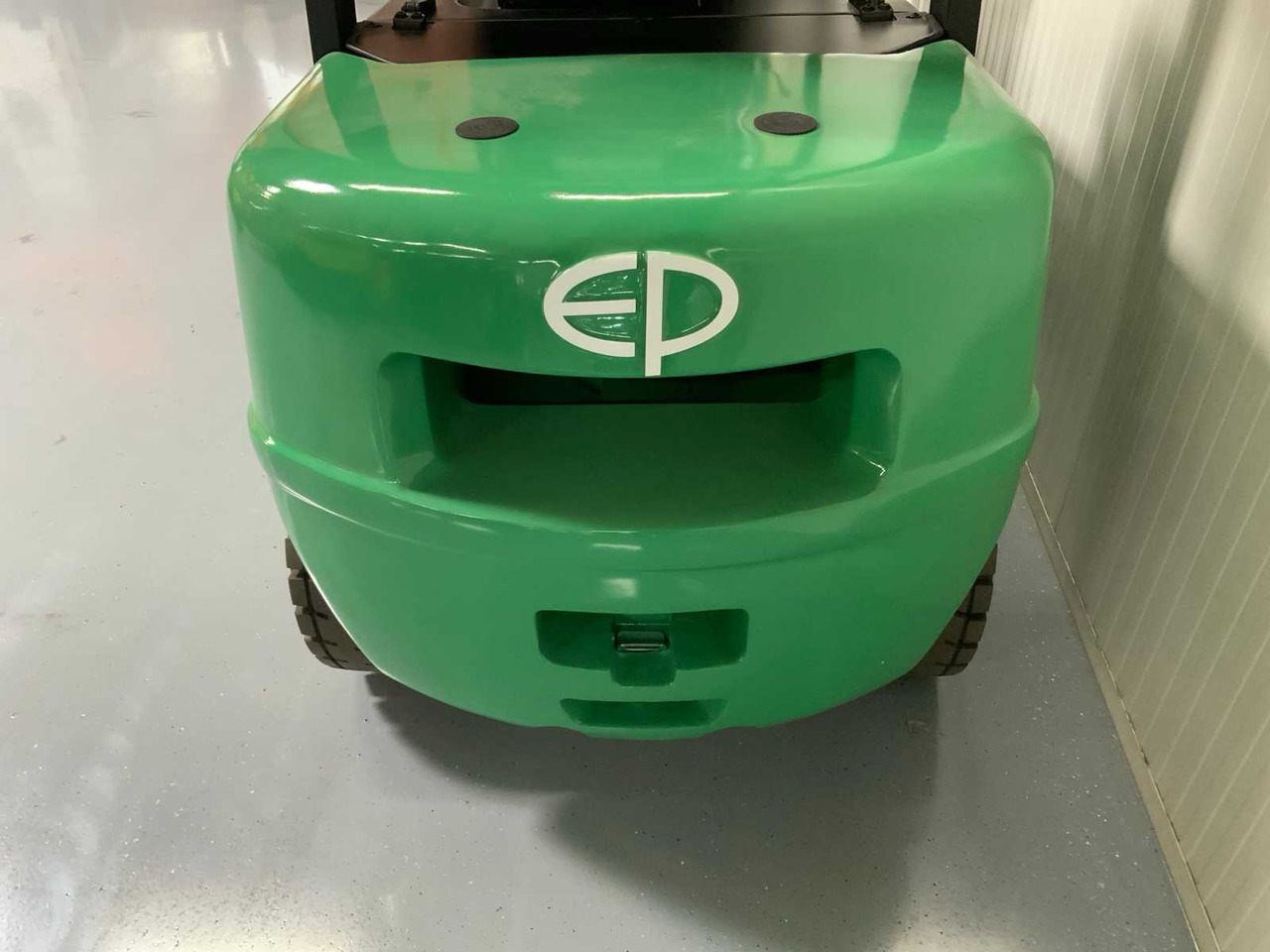 Carretilla elevadora EP - EFXZ-301-H - 4.8M TRIPLEX, LI-ION, FREE-LIFT, SIDE-SHIFT - FORKLIFT: foto 7 Carretilla elevadora EP - EFXZ-301-H - 4.8M TRIPLEX, LI-ION, FREE-LIFT, SIDE-SHIFT - FORKLIFT: foto 7