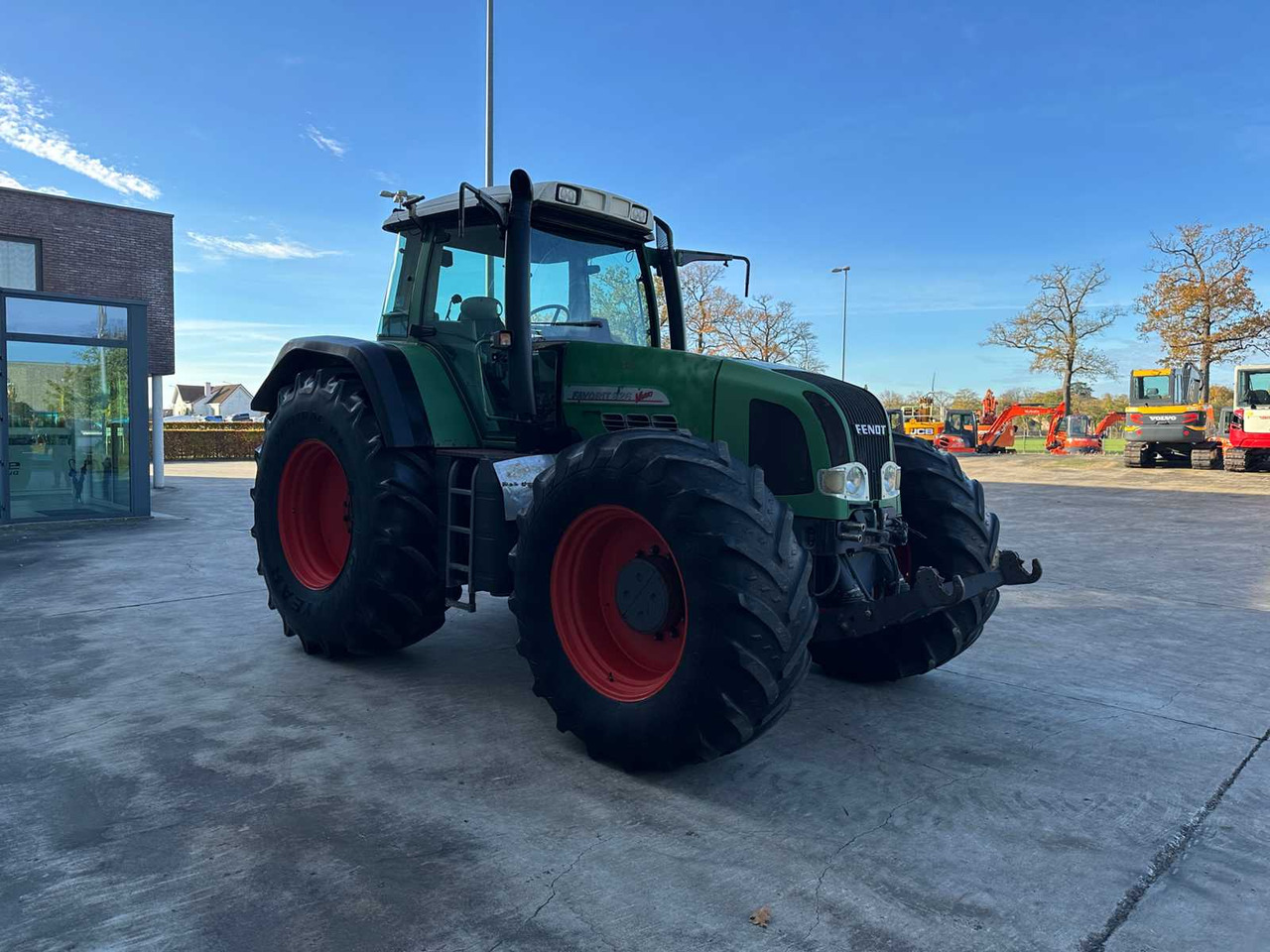 FENDT - 2002 - 926 - FOUR-WHEEL DRIVE AGRICULTURAL TRACTOR - Tractor: foto 3 FENDT - 2002 - 926 - FOUR-WHEEL DRIVE AGRICULTURAL TRACTOR - Tractor: foto 3