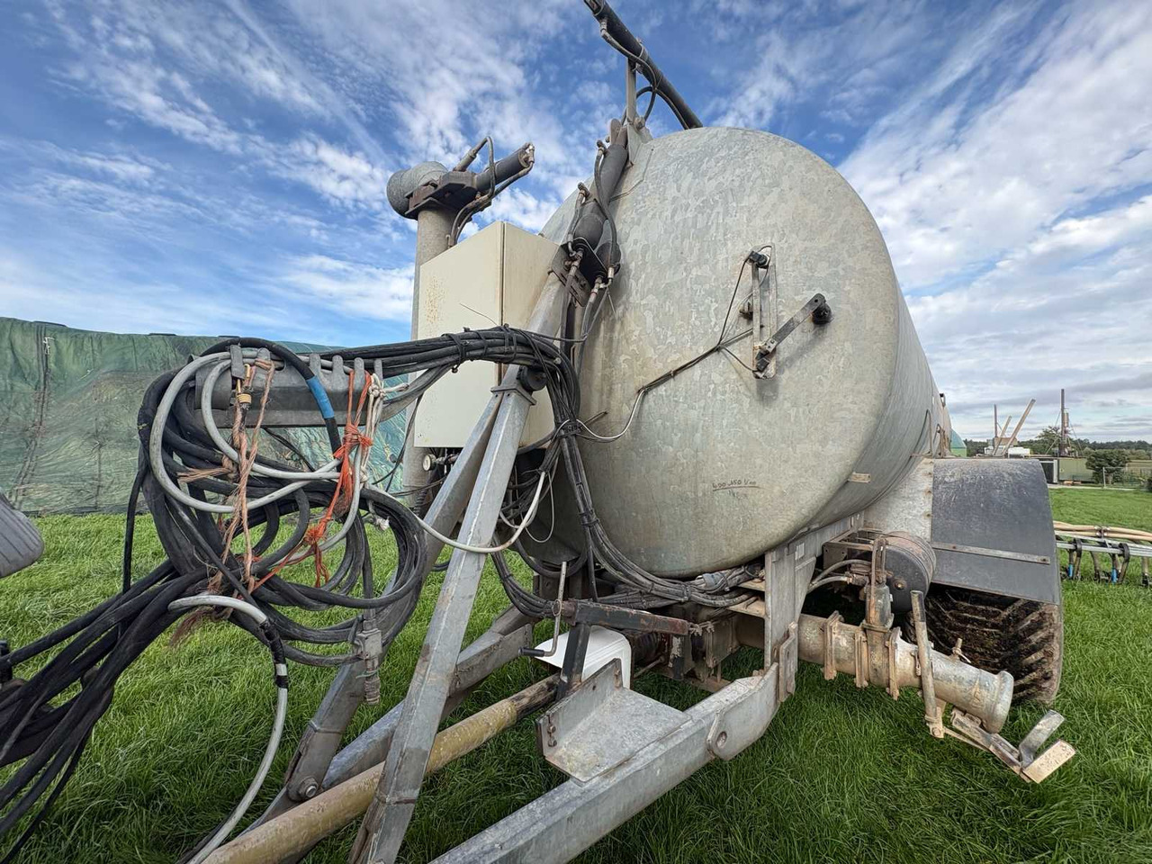 FLIEGL Güllefass mit Schleppschuhverteiler und Scheibeninjektor - Esparcidor de estiércol: foto 4 FLIEGL Güllefass mit Schleppschuhverteiler und Scheibeninjektor - Esparcidor de estiércol: foto 4