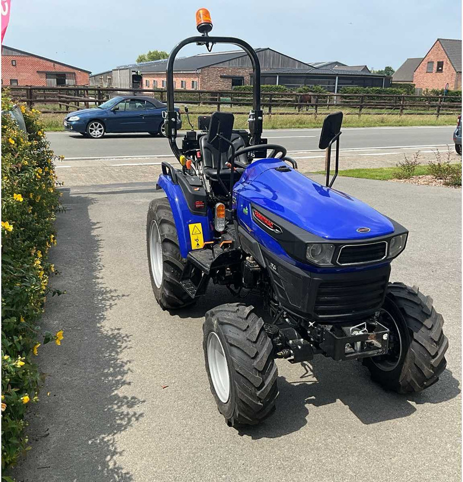 Farmtrac 26H - Mini tractor: foto 1 Farmtrac 26H - Mini tractor: foto 1