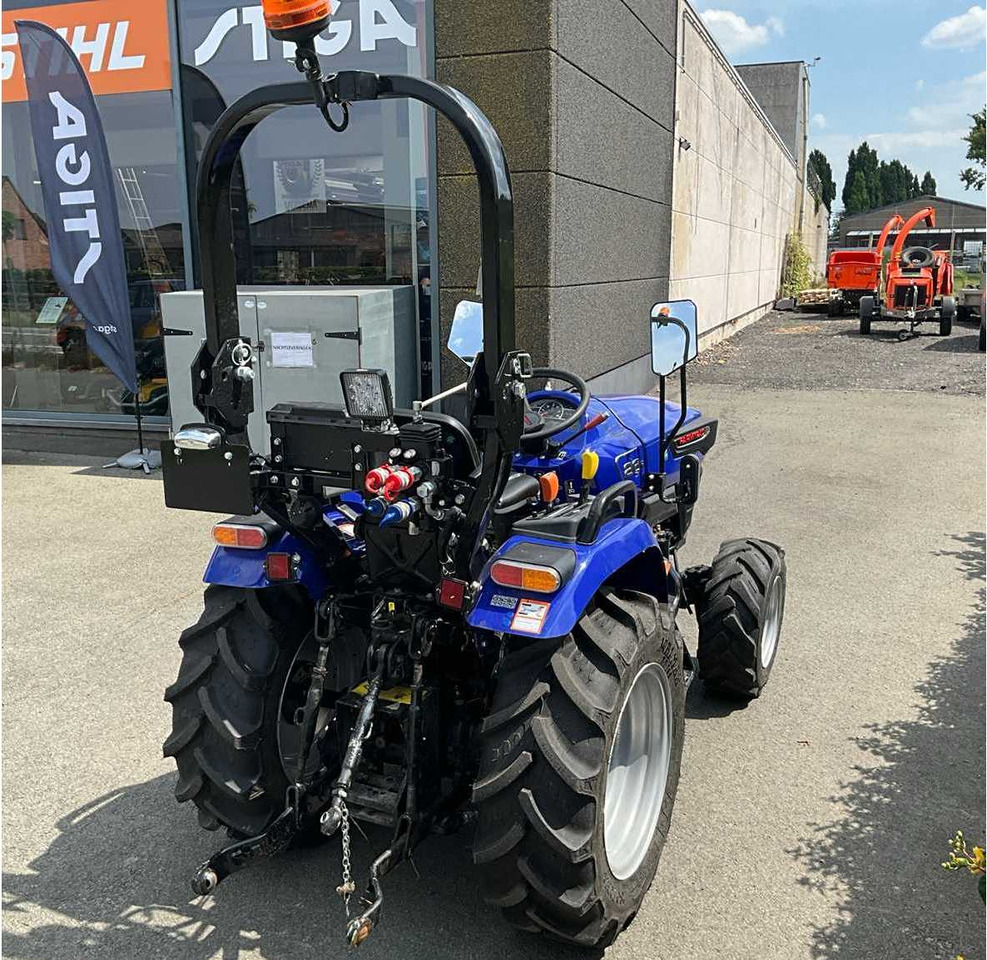 Farmtrac 26H - Mini tractor: foto 4 Farmtrac 26H - Mini tractor: foto 4