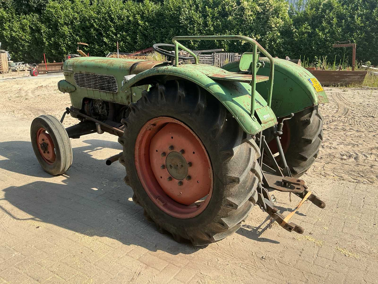 Fendt Farmer 2-FW139/3 - Tractor: foto 3 Fendt Farmer 2-FW139/3 - Tractor: foto 3