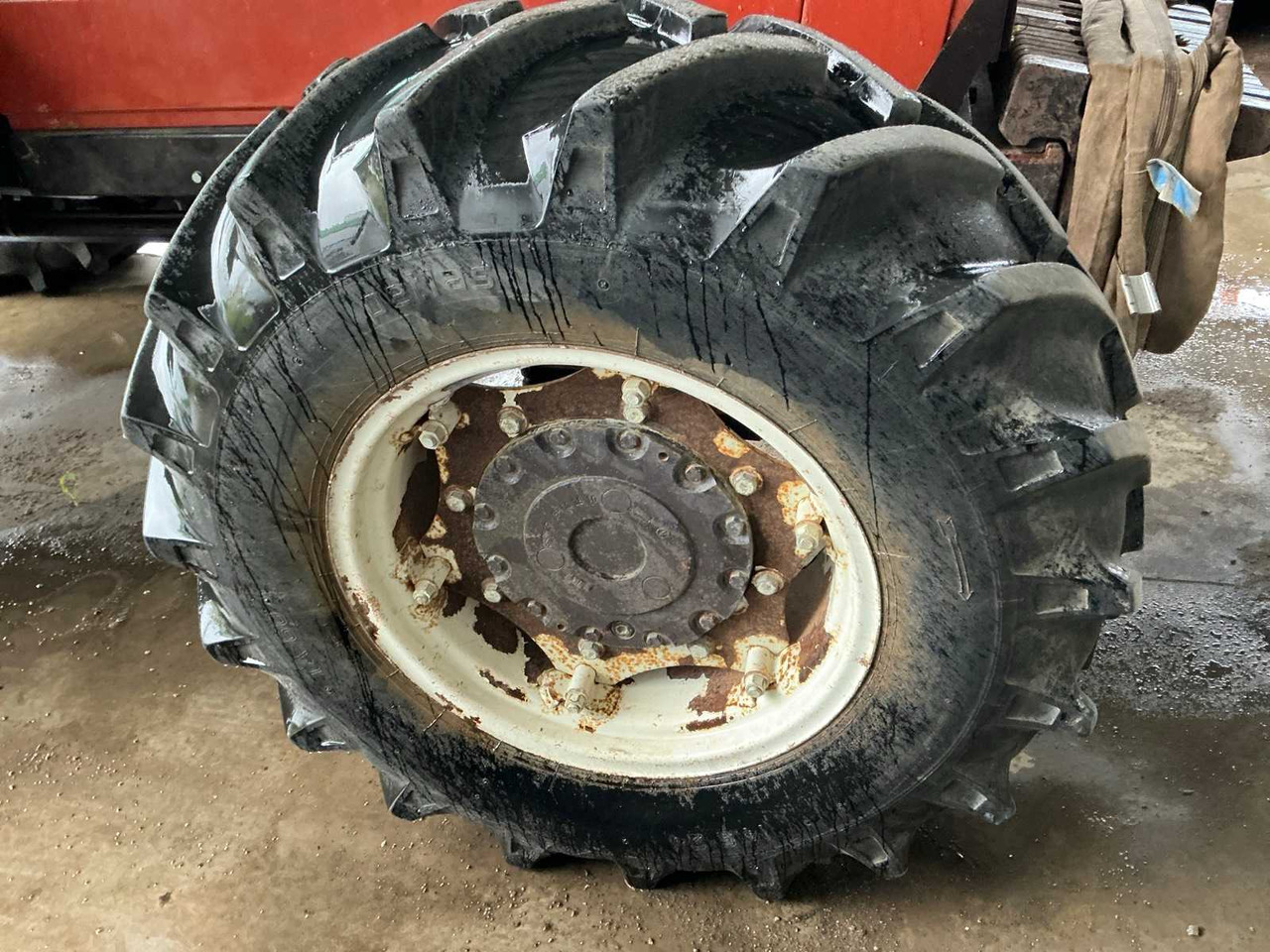 Tractor Fiat 100-90 DT: foto 40