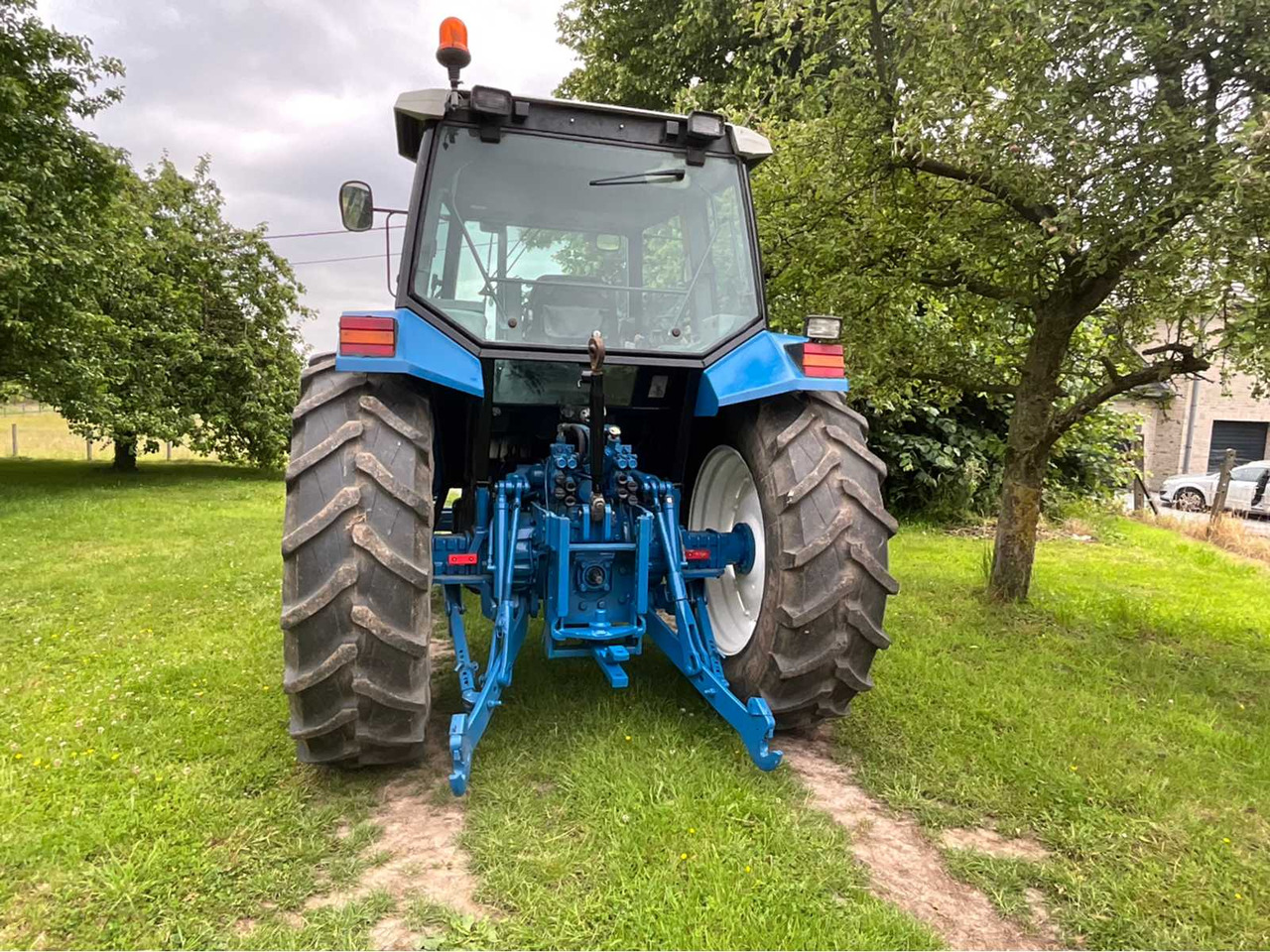 Ford 8340 - Tractor: foto 4 Ford 8340 - Tractor: foto 4