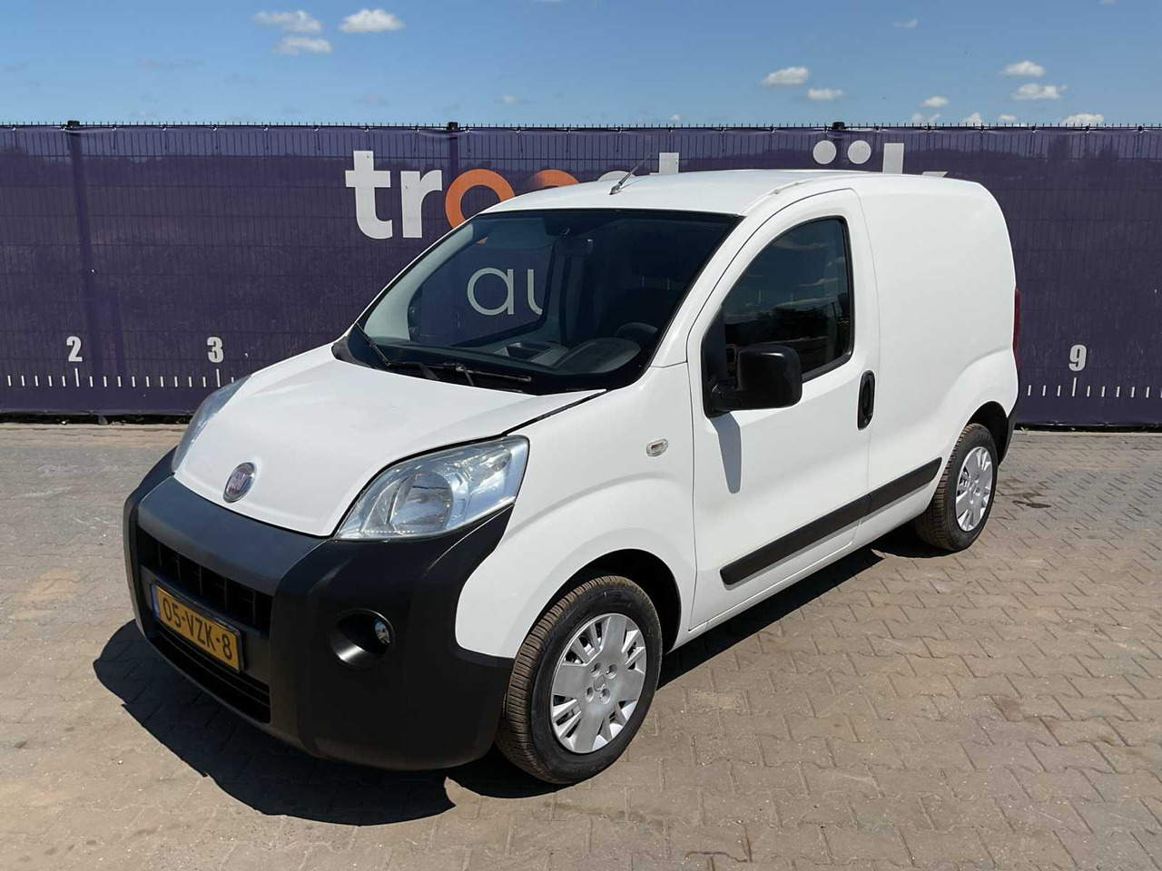 2009 - FIAT - FIORINO - 1.3 MJ SX - COMMERCIAL VEHICLE - Furgoneta: foto 1 2009 - FIAT - FIORINO - 1.3 MJ SX - COMMERCIAL VEHICLE - Furgoneta: foto 1