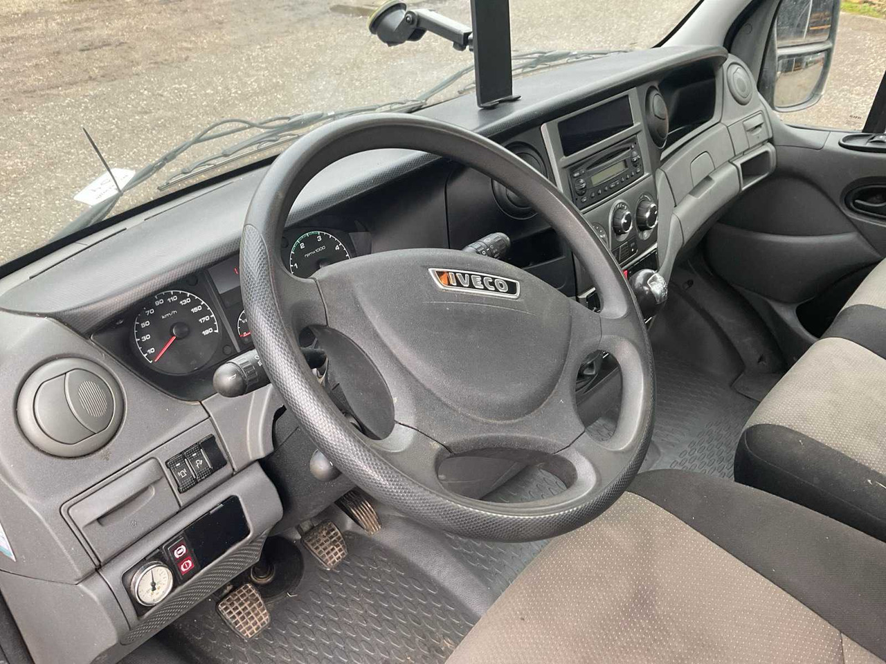 Furgoneta IVECO - DAILY - 35C17 300 - COMMERCIAL VEHICLE: foto 13