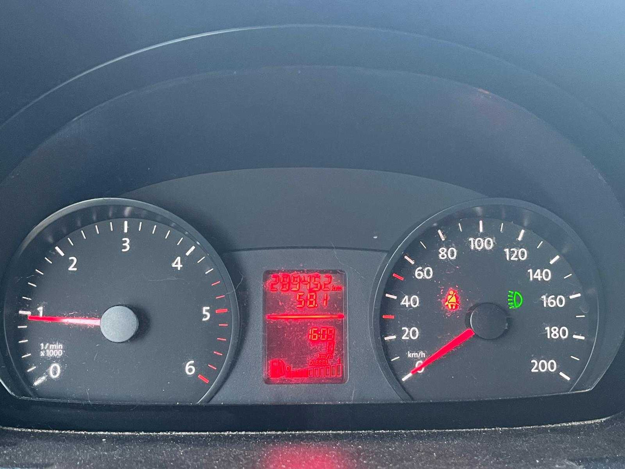 Furgoneta VOLKSWAGEN CRAFTER 35 2.0 TDI L2H2 | VFH-94-N: foto 12 Furgoneta VOLKSWAGEN CRAFTER 35 2.0 TDI L2H2 | VFH-94-N: foto 12