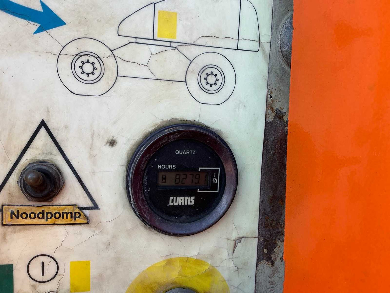 HAULOTTE 2000 HAULOTTE H25TPX AERIAL WORK PLATFORMS - Plataforma elevadora: foto 4 HAULOTTE 2000 HAULOTTE H25TPX AERIAL WORK PLATFORMS - Plataforma elevadora: foto 4