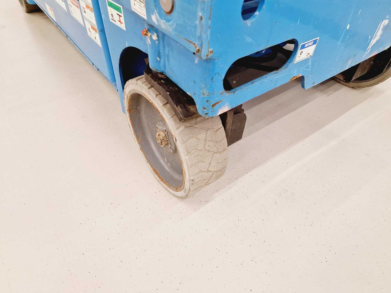 Plataforma elevadora Haulotte Compact 14: foto 12