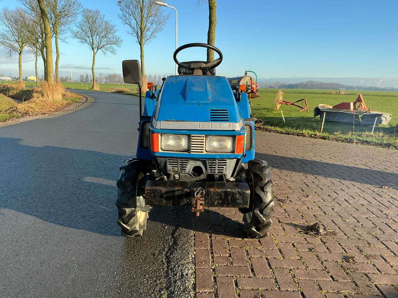 ISEKI LANDHOPE 125 FOUR-WHEEL DRIVE AGRICULTURAL TRACTOR - Tractor: foto 4 ISEKI LANDHOPE 125 FOUR-WHEEL DRIVE AGRICULTURAL TRACTOR - Tractor: foto 4
