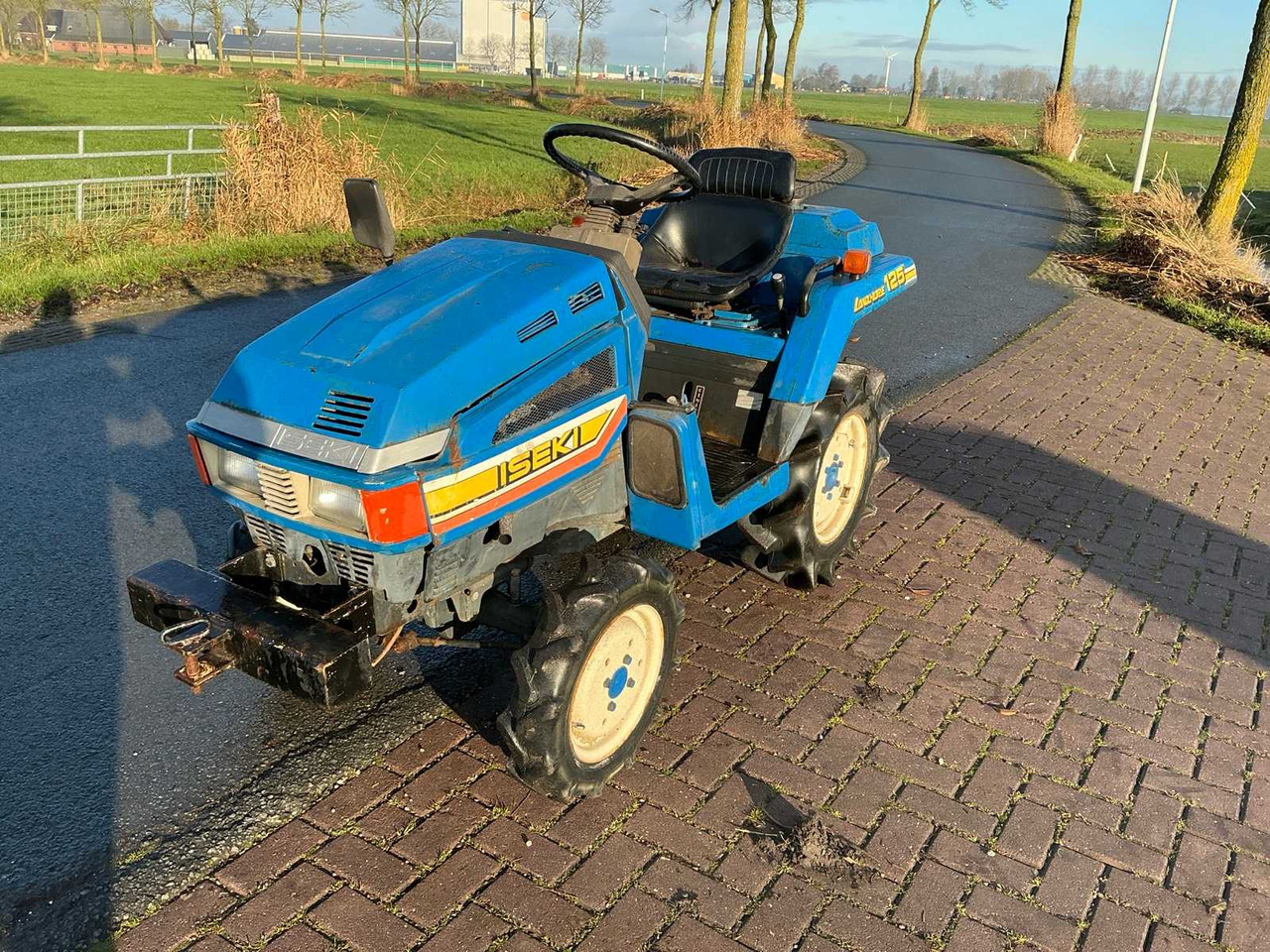 ISEKI LANDHOPE 125 FOUR-WHEEL DRIVE AGRICULTURAL TRACTOR - Tractor: foto 2 ISEKI LANDHOPE 125 FOUR-WHEEL DRIVE AGRICULTURAL TRACTOR - Tractor: foto 2
