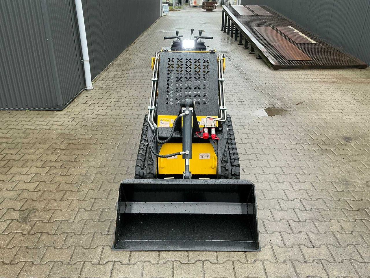 JL LRT360 MINI LOADER / SKID STEER LOADER ON TRACKS - Minicargadora de cadenas: foto 5 JL LRT360 MINI LOADER / SKID STEER LOADER ON TRACKS - Minicargadora de cadenas: foto 5