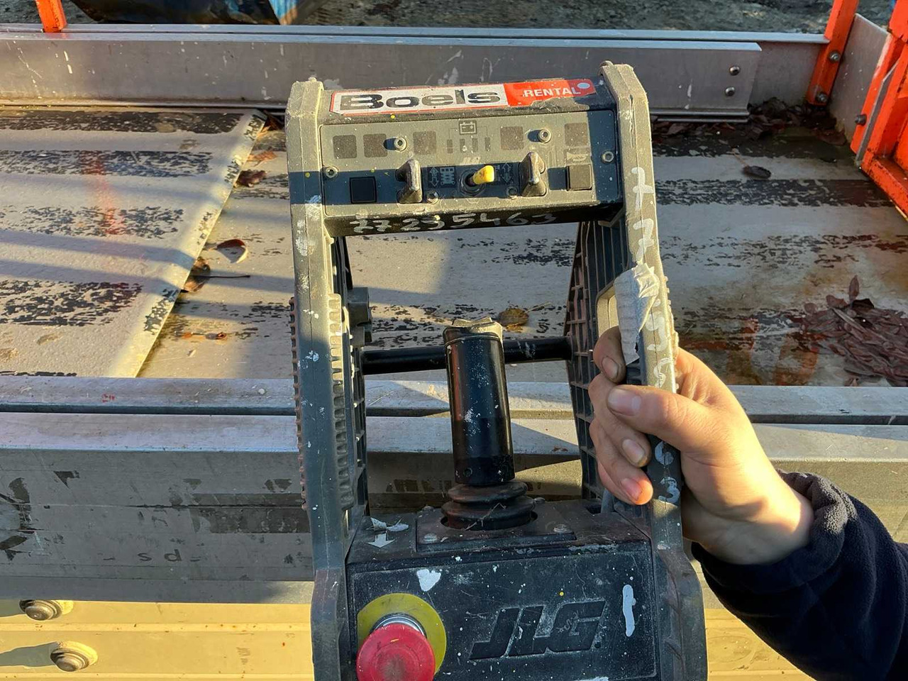 Plataforma elevadora JLG - 3246ES - AERIAL WORK PLATFORMS - 2011 (ESN11811014): foto 18 Plataforma elevadora JLG - 3246ES - AERIAL WORK PLATFORMS - 2011 (ESN11811014): foto 18