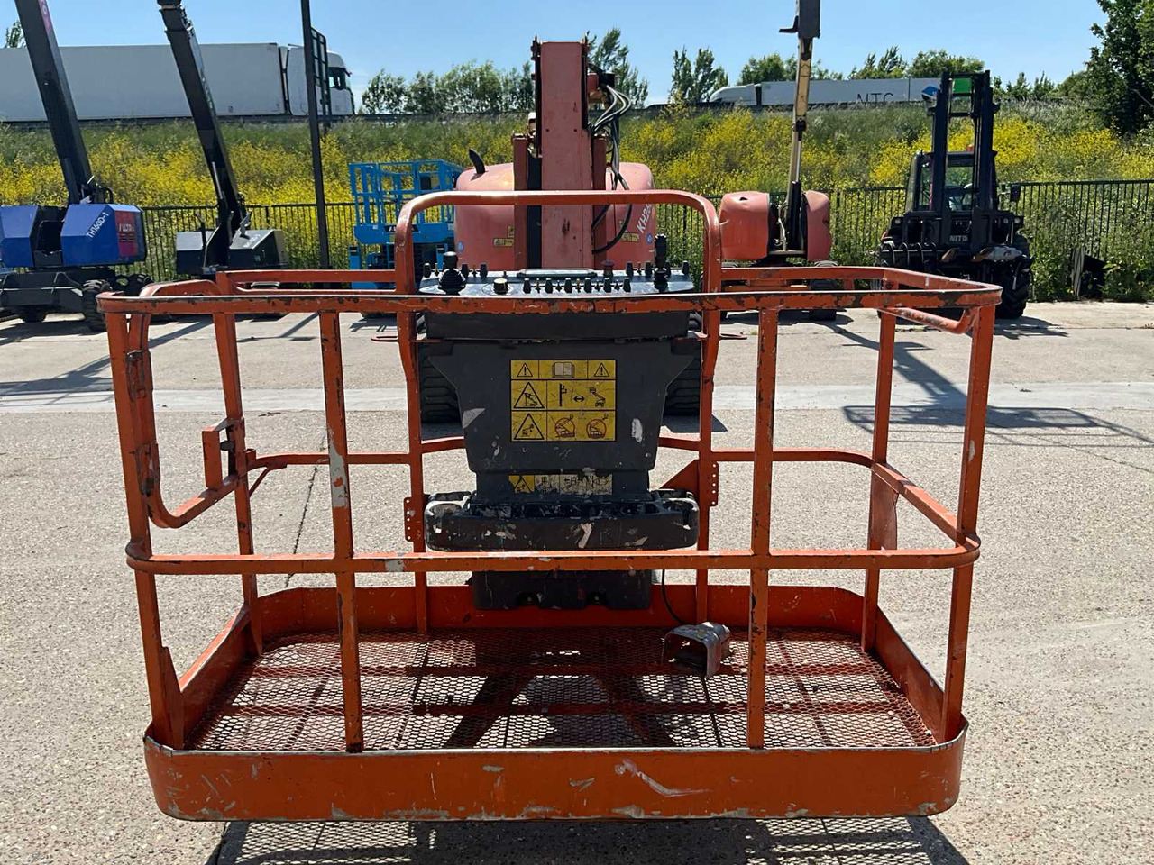 JLG 800AJ - Plataforma elevadora: foto 2 JLG 800AJ - Plataforma elevadora: foto 2