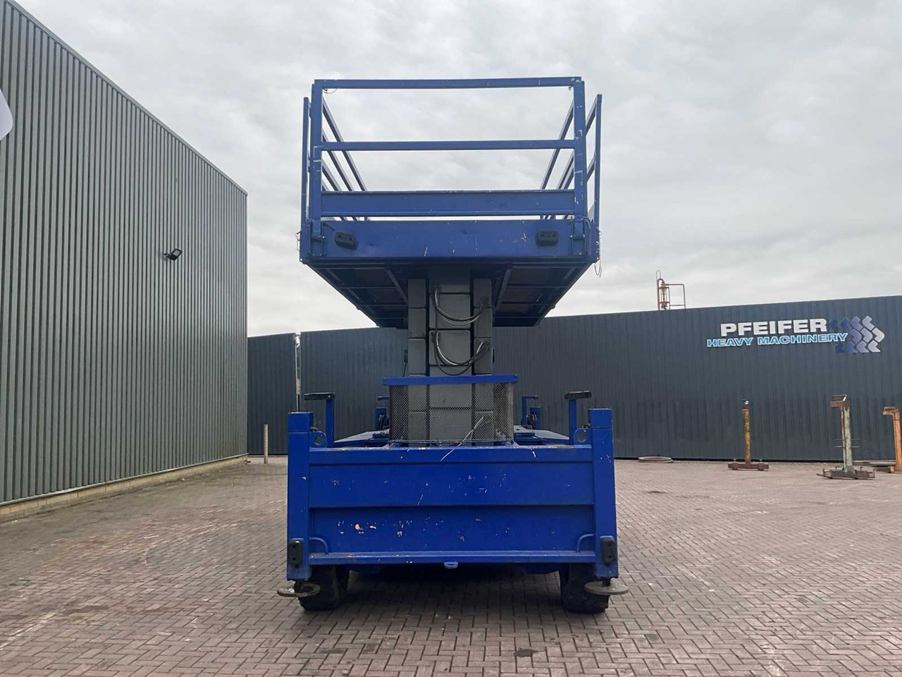 JLG LiftLux 245-25 D4WDS/P - Plataforma elevadora: foto 5 JLG LiftLux 245-25 D4WDS/P - Plataforma elevadora: foto 5