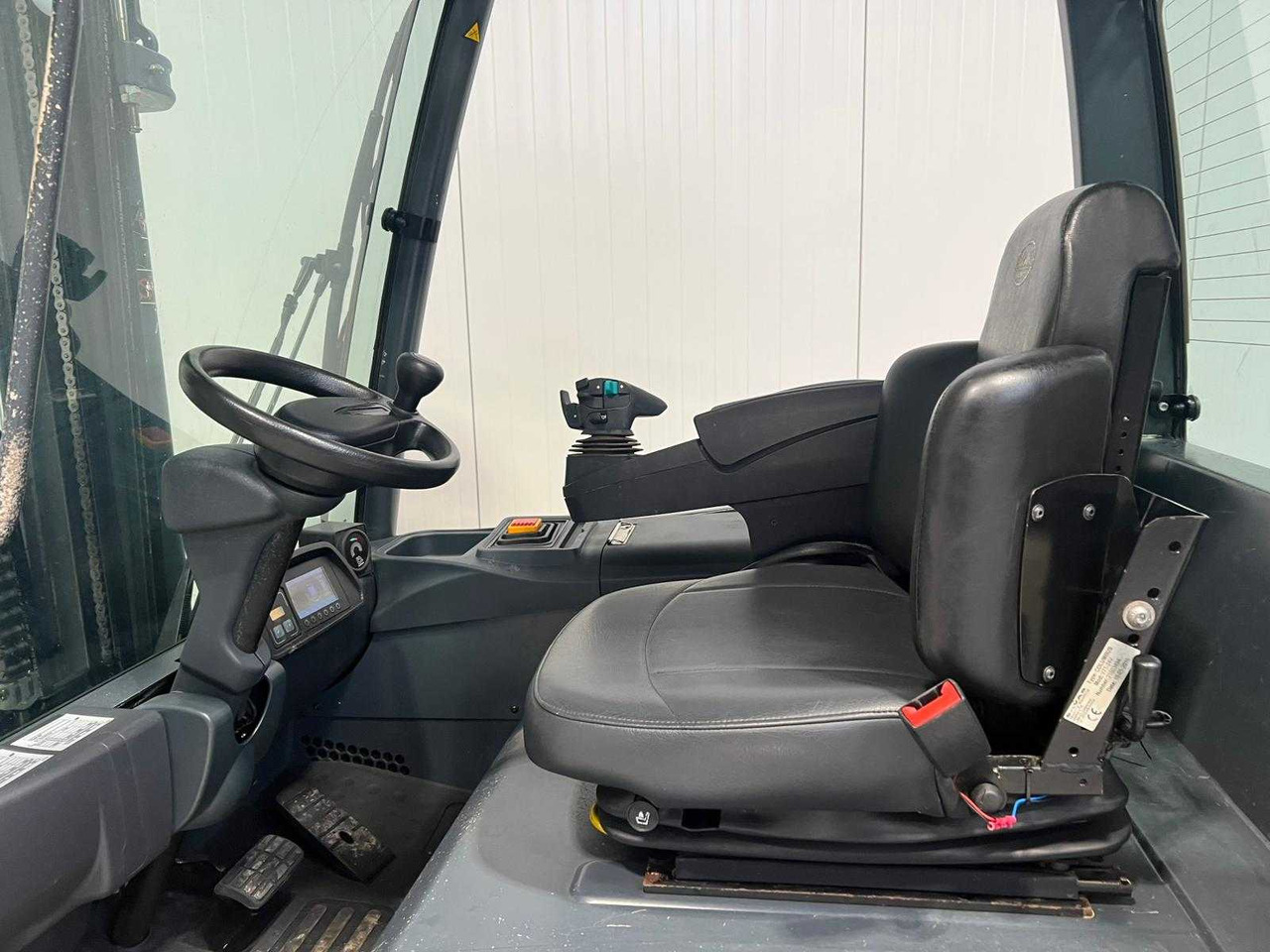 JUNGHEINRICH - EFG425K - FORKLIFT - TRIPLEX - FREE-LIFT - Carretilla elevadora: foto 4 JUNGHEINRICH - EFG425K - FORKLIFT - TRIPLEX - FREE-LIFT - Carretilla elevadora: foto 4