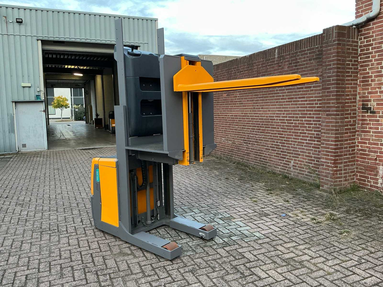 Carretilla elevadora JUNGHEINRICH EKS110 ORDER PICK TRUCK 2019: foto 19