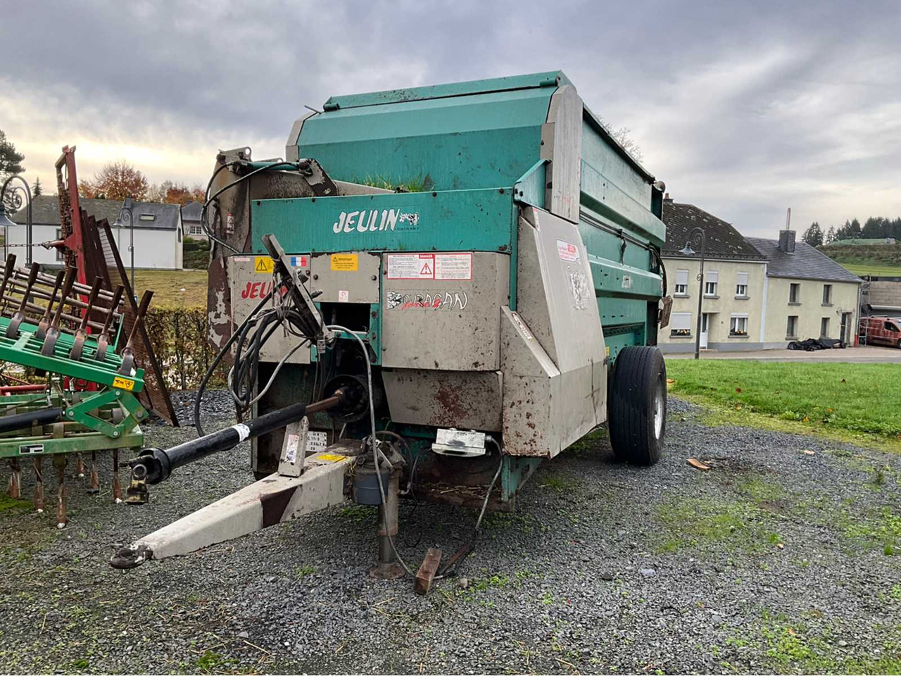 Jeulin Ouragan force 2 - Maquinaria ganadera: foto 1 Jeulin Ouragan force 2 - Maquinaria ganadera: foto 1