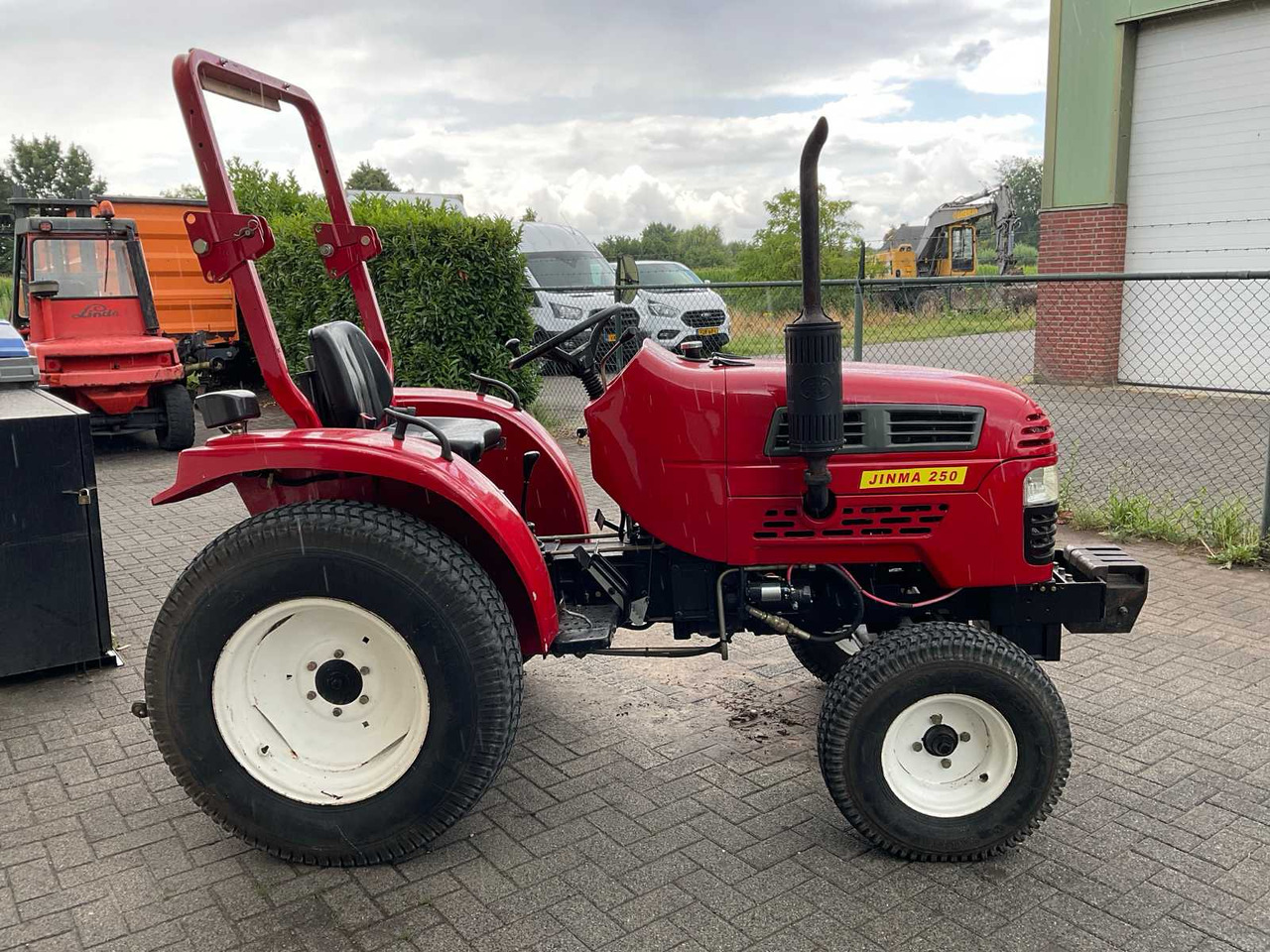 Jinma 250 - Mini tractor: foto 5 Jinma 250 - Mini tractor: foto 5