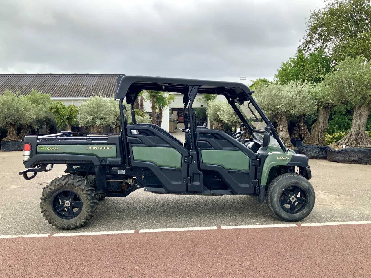 John deere Gator XUV 4x4 IRS - Tractor municipal: foto 5 John deere Gator XUV 4x4 IRS - Tractor municipal: foto 5