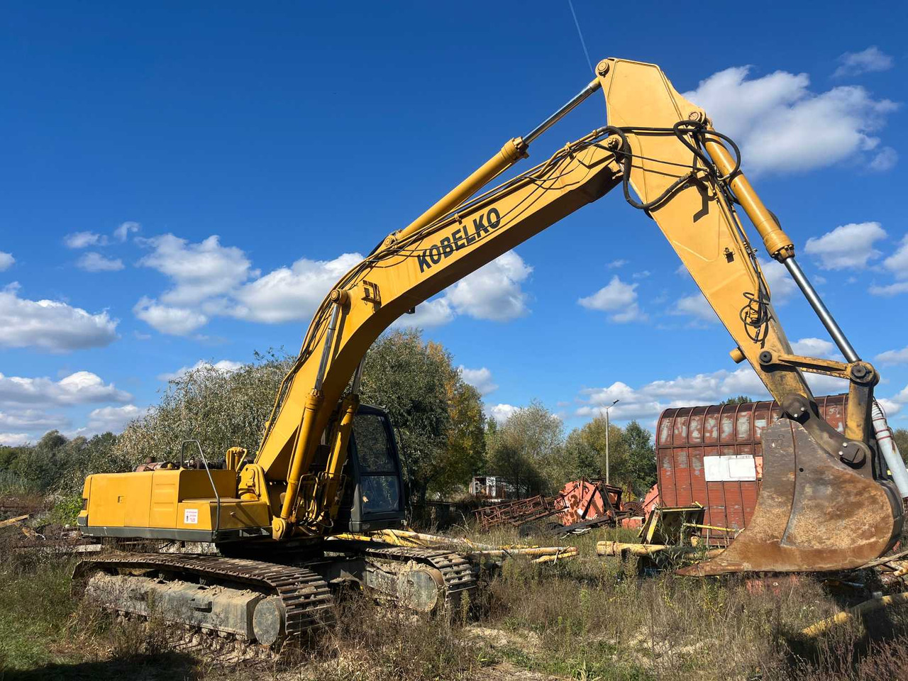 KOBELKO KOBELKO TRACKED EXCAVATOR - Excavadora de cadenas: foto 1 KOBELKO KOBELKO TRACKED EXCAVATOR - Excavadora de cadenas: foto 1