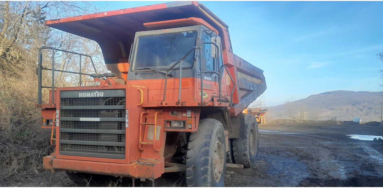 KOMATSU KOMATSU - HD405-6 - DUMPER TRUCK - 2000 - Dúmper: foto 1 KOMATSU KOMATSU - HD405-6 - DUMPER TRUCK - 2000 - Dúmper: foto 1