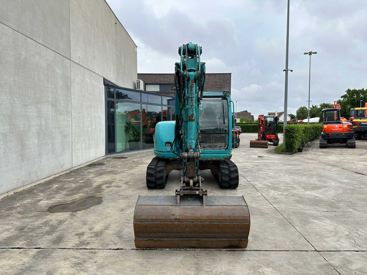 Kobelco SK70SR - Excavadora de cadenas: foto 2 Kobelco SK70SR - Excavadora de cadenas: foto 2