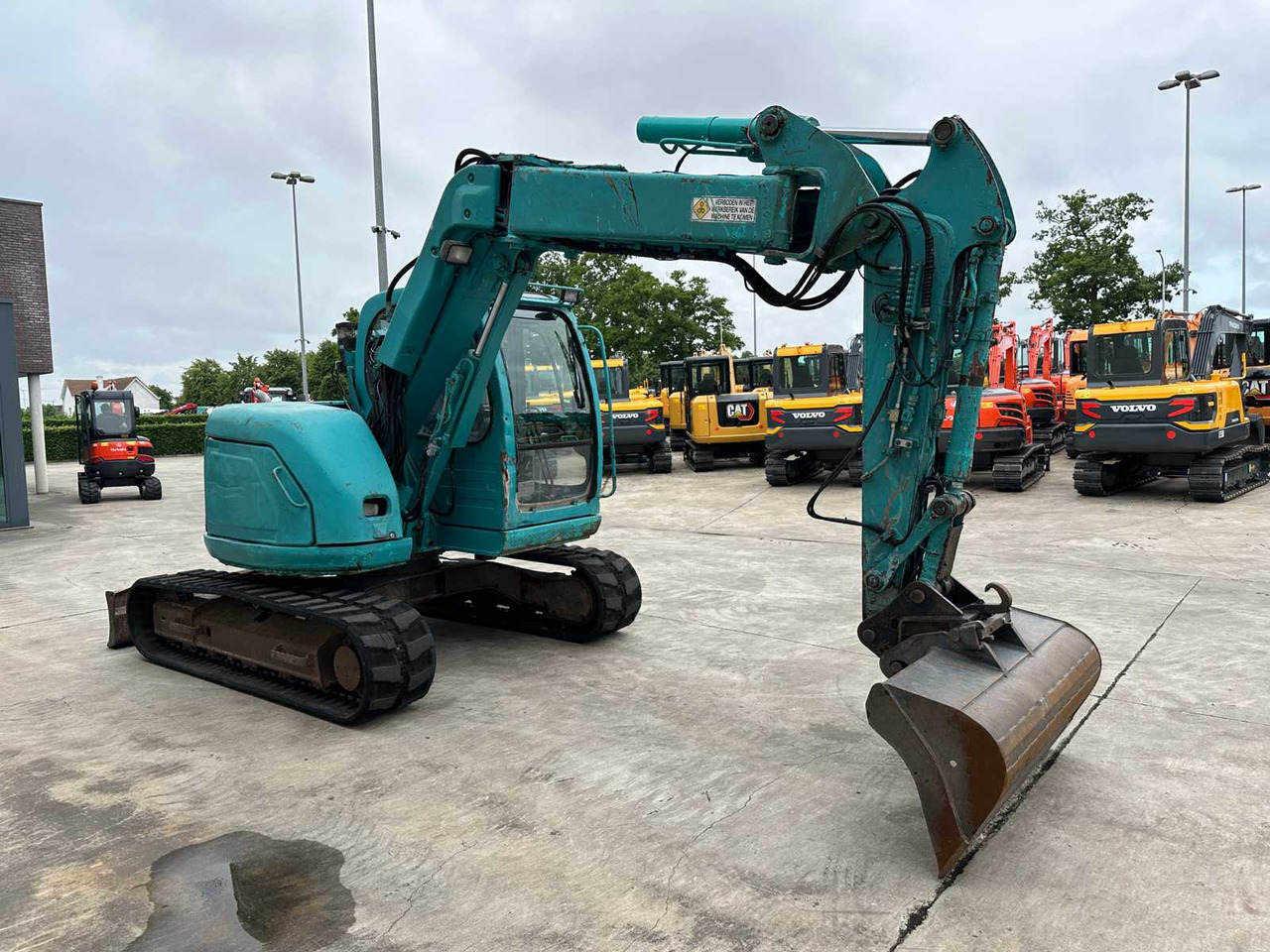 Kobelco SK70SR - Excavadora de cadenas: foto 3 Kobelco SK70SR - Excavadora de cadenas: foto 3