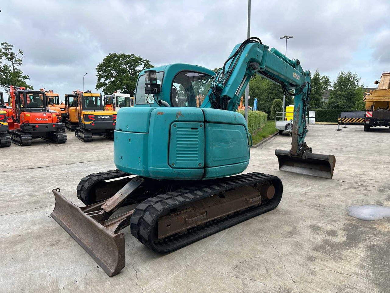 Kobelco SK70SR - Excavadora de cadenas: foto 4 Kobelco SK70SR - Excavadora de cadenas: foto 4